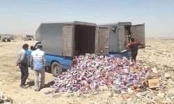 بیش از ۷۱ تن مواد غذایی فاسد و تاریخ گذشته امسال از سطح بازار و واحدهای عمومی لرستان جمع آوری و معدوم شده است